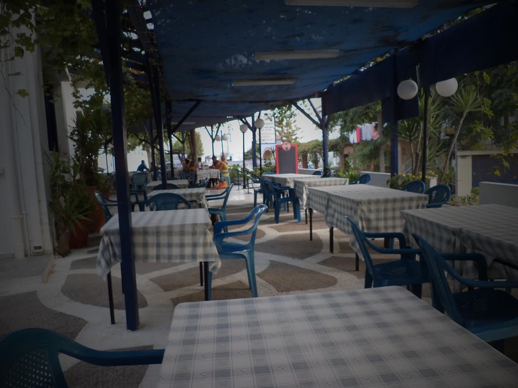 To Kamari Apartment Paralia Agias Foteinis Luaran gambar