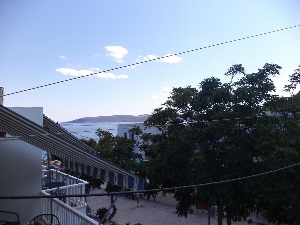 To Kamari Apartment Paralia Agias Foteinis Bilik gambar