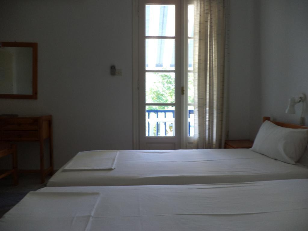 To Kamari Apartment Paralia Agias Foteinis Bilik gambar