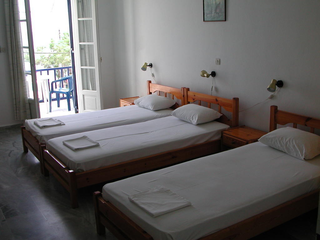 To Kamari Apartment Paralia Agias Foteinis Bilik gambar